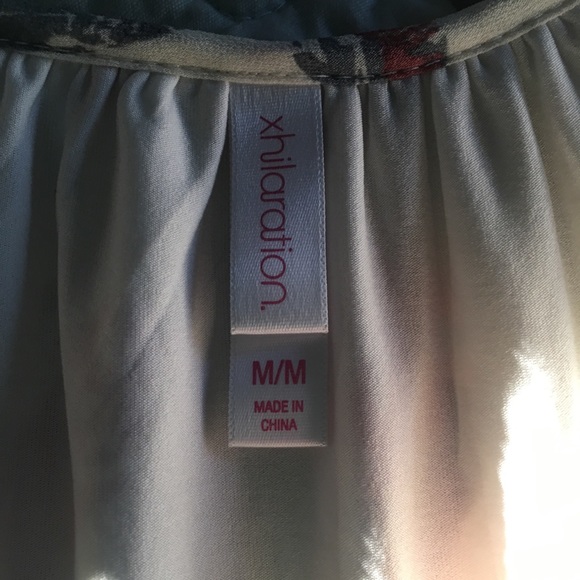 Cold shoulder feather dress - Picture 3 of 7